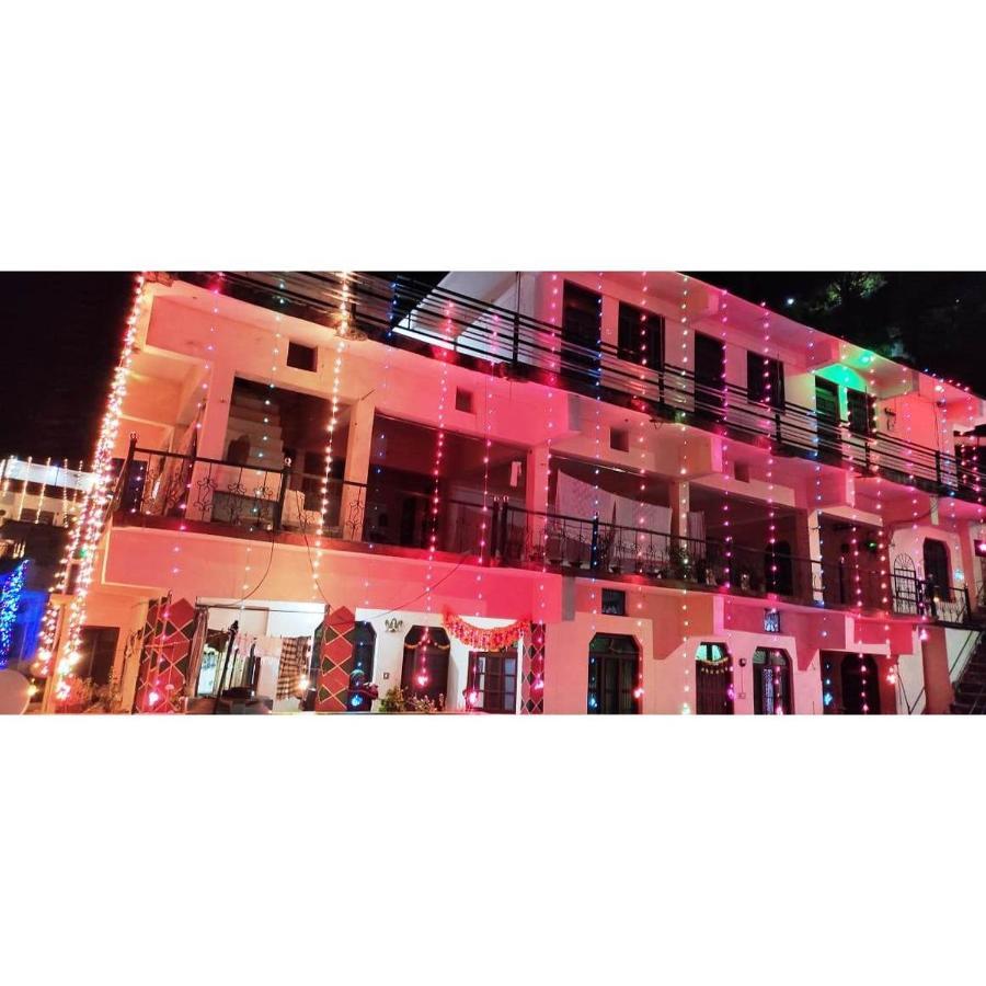 Astha Guest House Gopeshwar Екстериор снимка