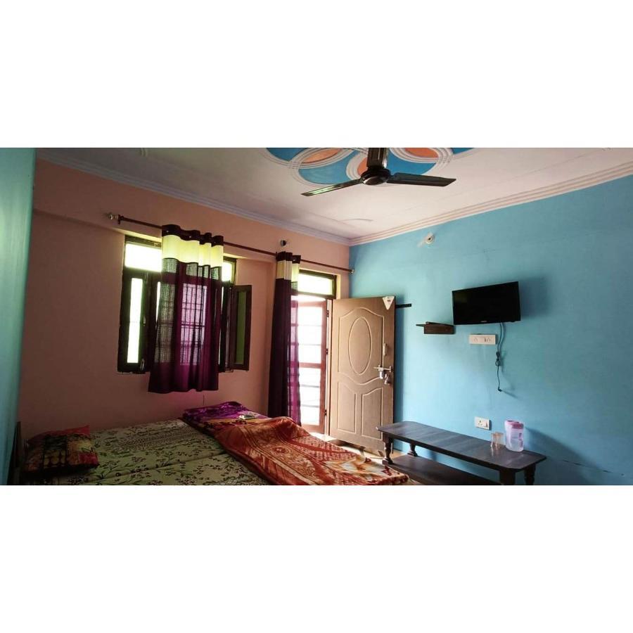 Astha Guest House Gopeshwar Екстериор снимка